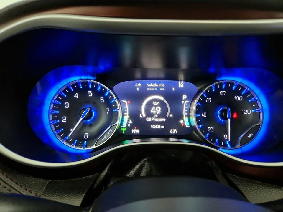 2018 Chrysler - Image 16 of 21