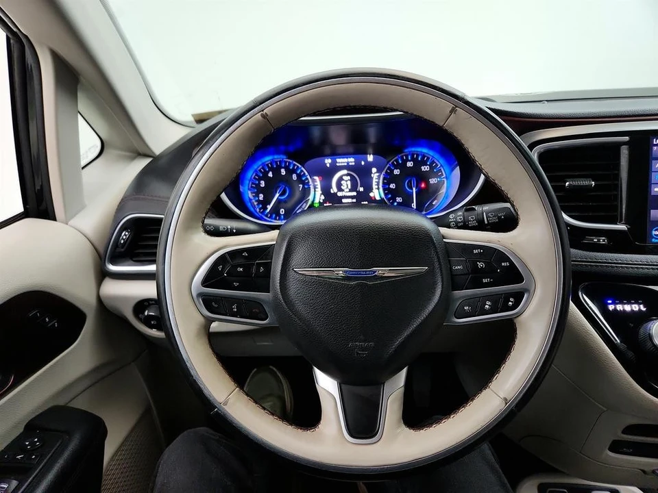 2018 Chrysler - Image 17 of 21