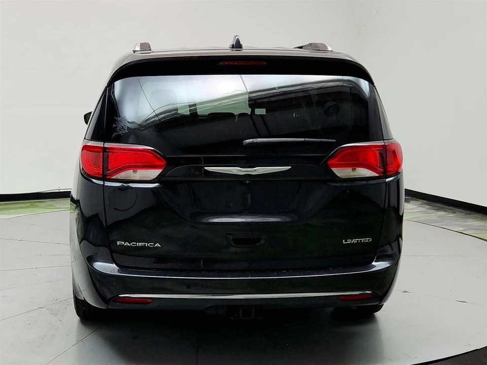 2018 Chrysler - Image 6 of 21