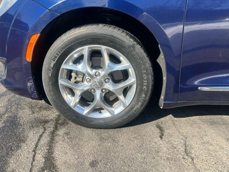 2018 Chrysler - Image 9 of 12