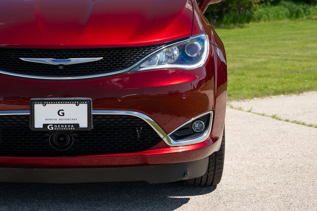2018 Chrysler - Image 29 of 31