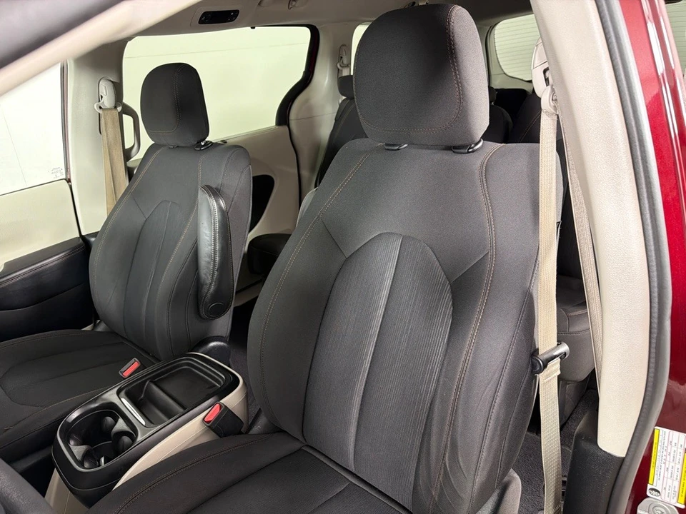 2018 Chrysler - Image 10 of 21