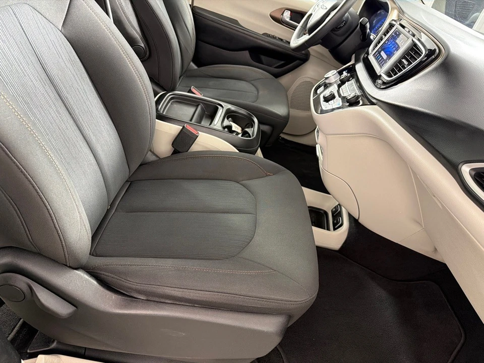 2018 Chrysler - Image 21 of 21
