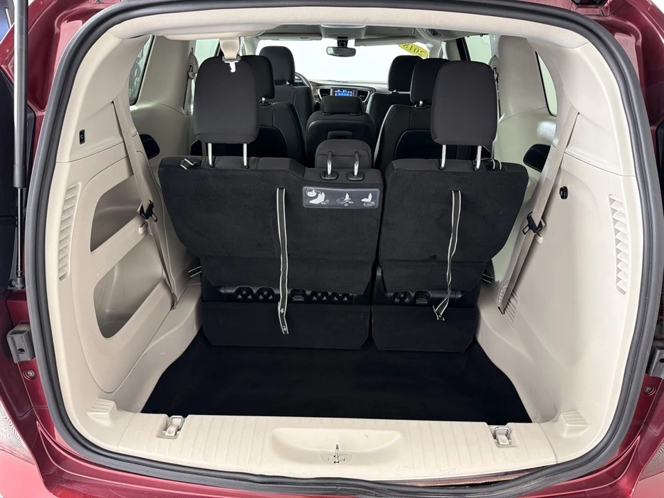2018 Chrysler - Image 18 of 21