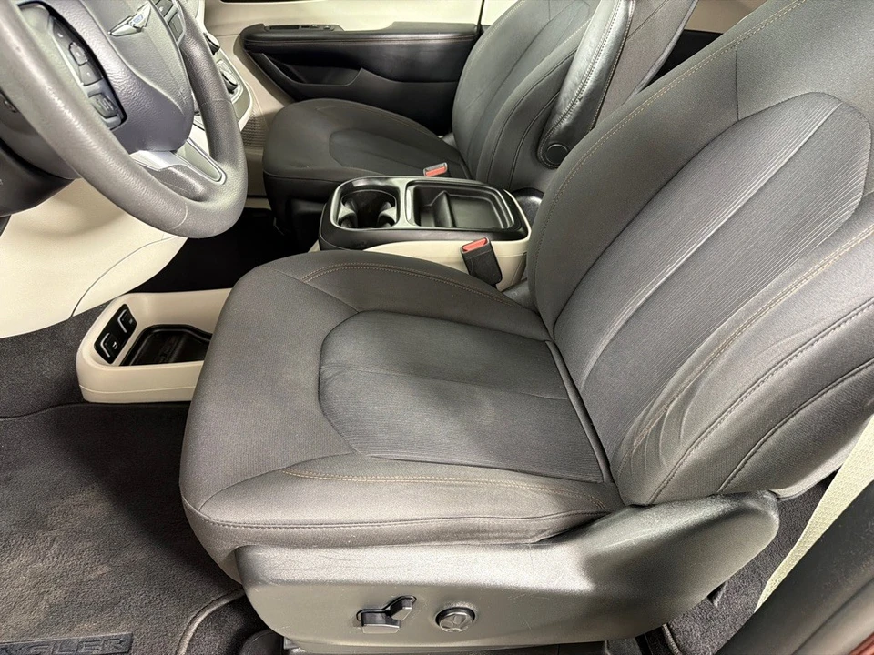 2018 Chrysler - Image 9 of 21