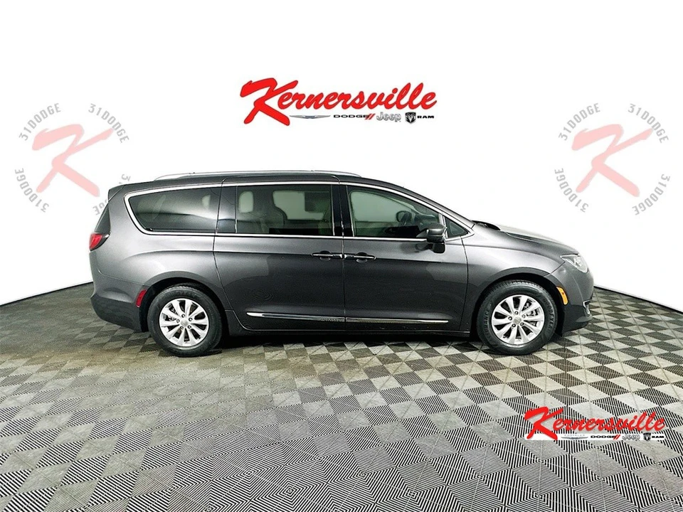 2018 Chrysler - Image 8 of 21