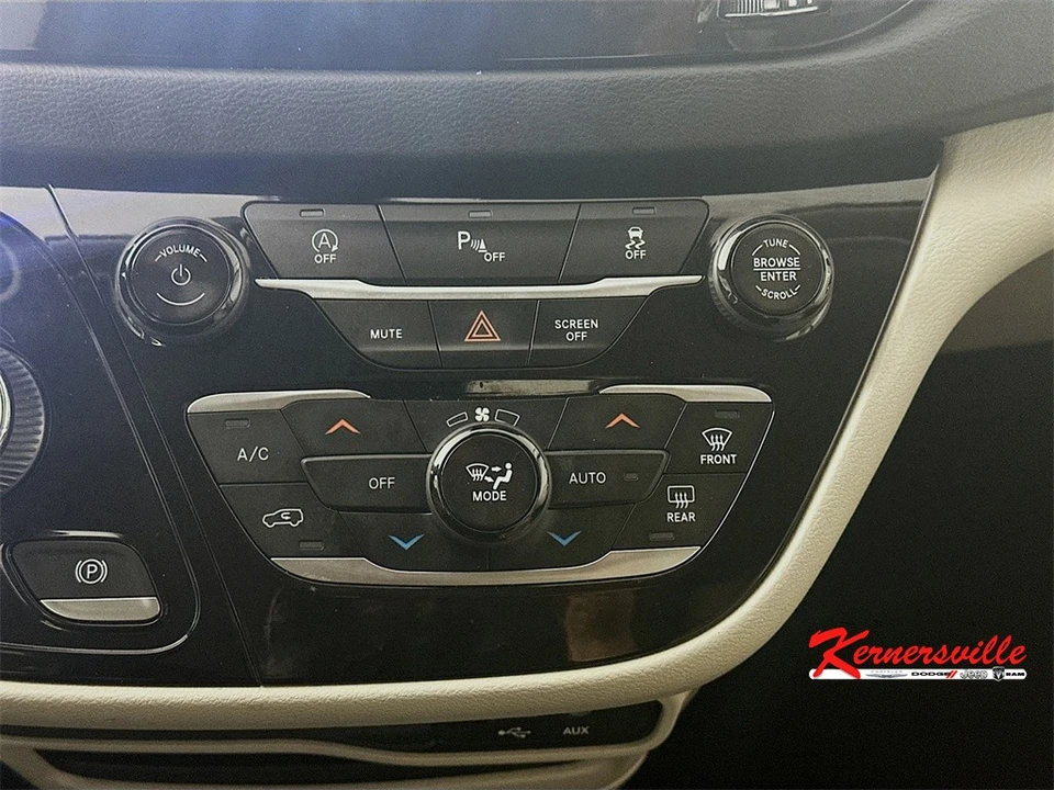 2018 Chrysler - Image 18 of 21