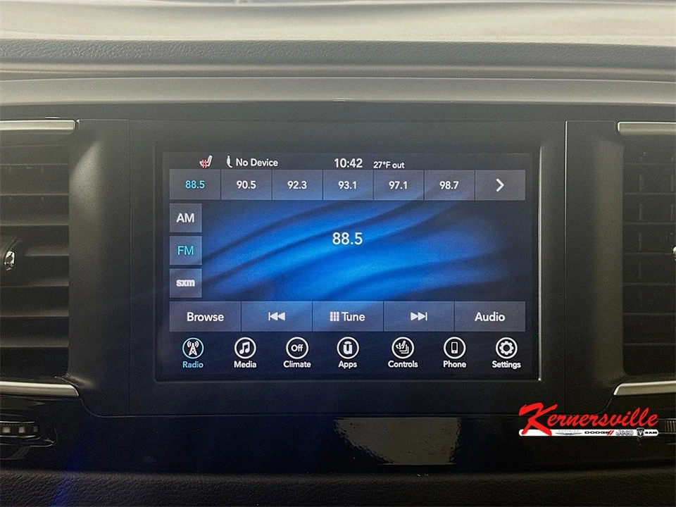 2018 Chrysler - Image 17 of 21