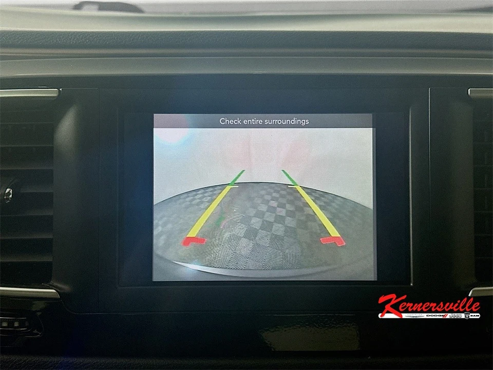 2018 Chrysler - Image 20 of 21