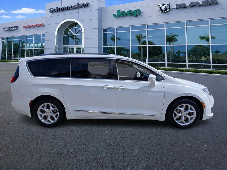 2018 Chrysler - Image 8 of 21