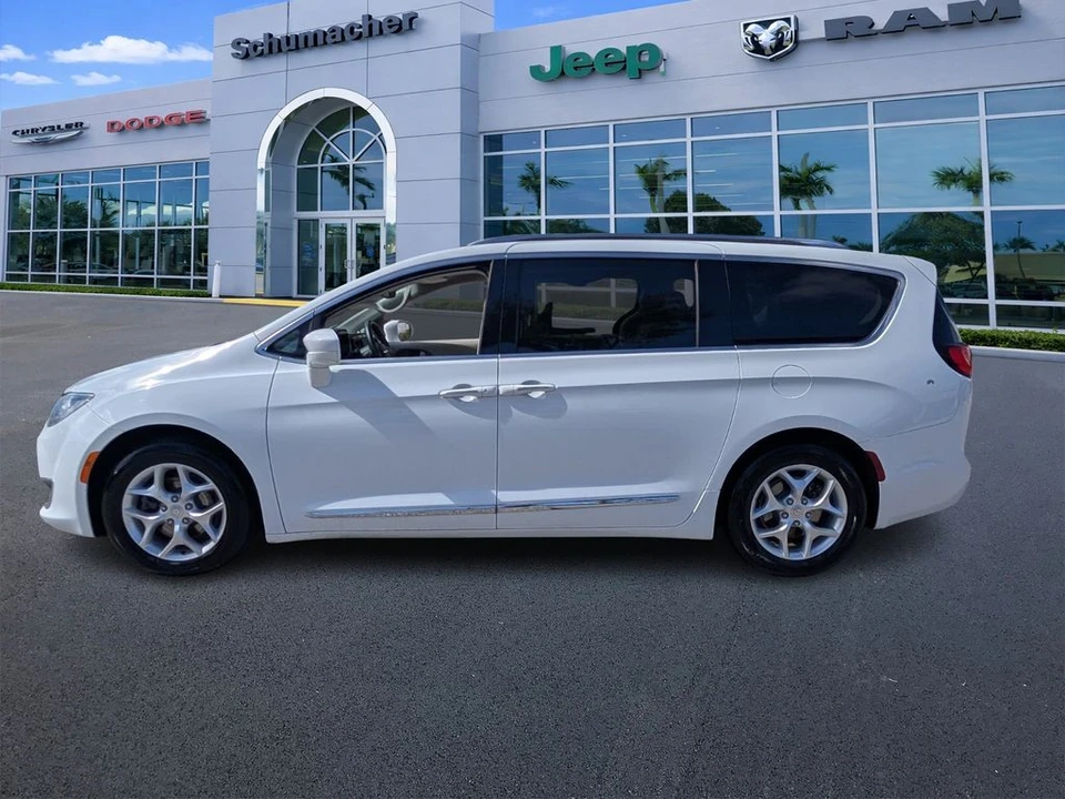 2018 Chrysler - Image 4 of 21