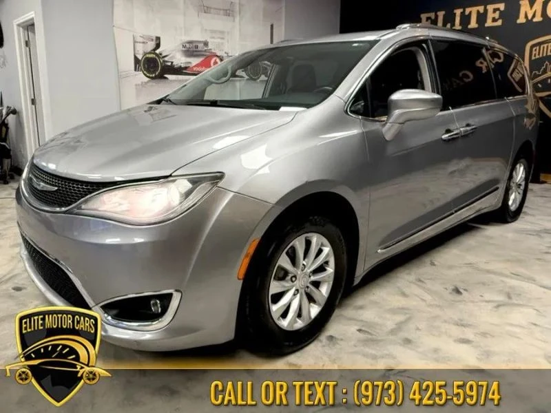 2018 Chrysler - Image 2 of 12