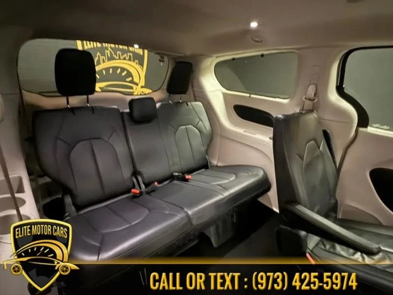 2018 Chrysler - Image 12 of 12