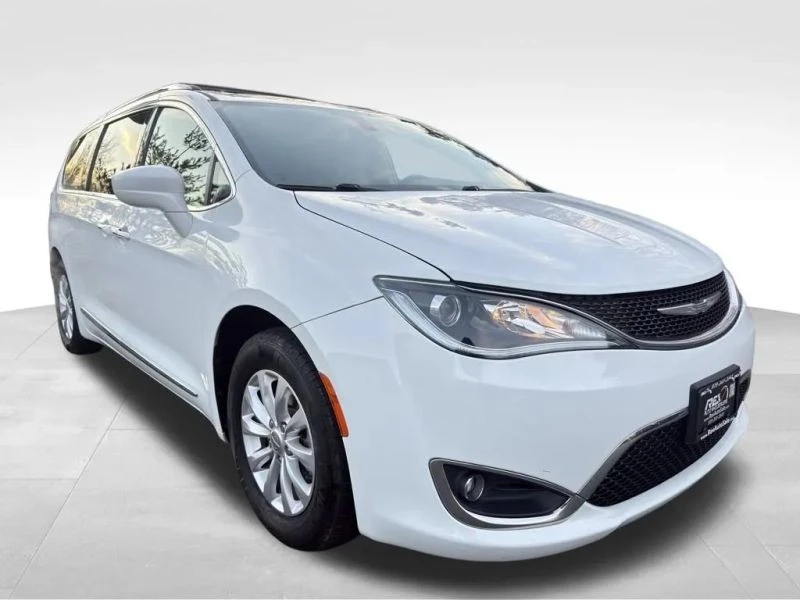 2018 Chrysler - Image 8 of 12