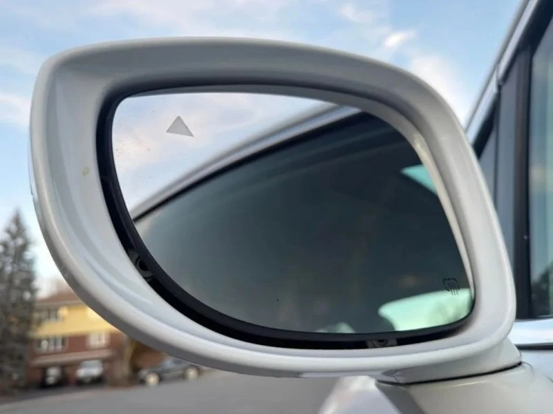 2018 Chrysler - Image 10 of 12