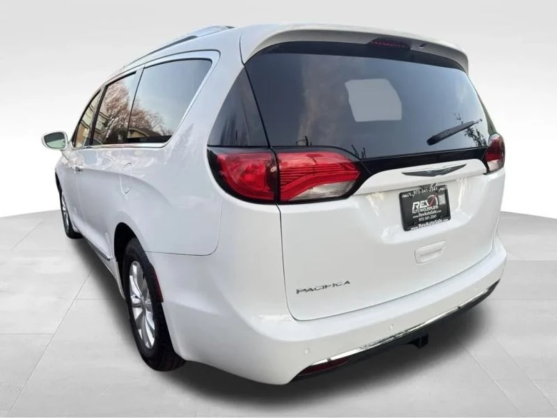 2018 Chrysler - Image 4 of 12
