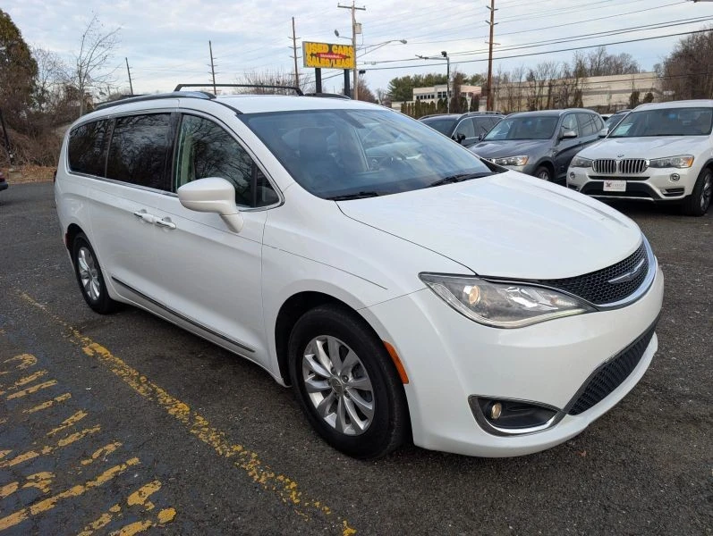2018 Chrysler - Image 4 of 12