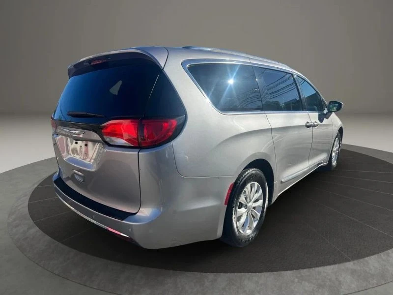 2018 Chrysler - Image 5 of 12