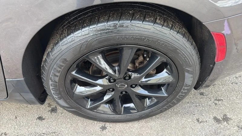 2018 Chrysler - Image 9 of 12