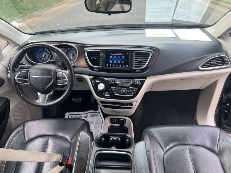2018 Chrysler - Image 11 of 12
