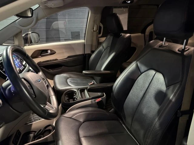 2018 Chrysler - Image 9 of 21