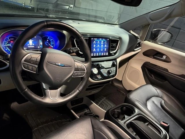 2018 Chrysler - Image 19 of 21