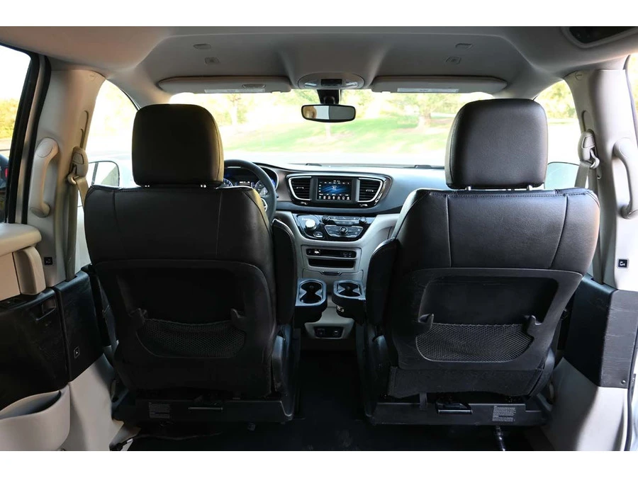 2018 Chrysler - Image 20 of 21