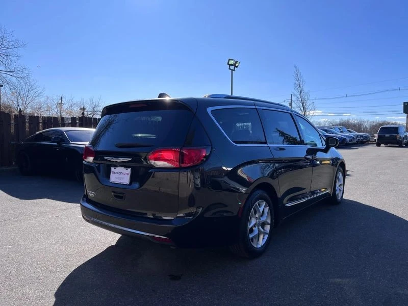 2018 Chrysler - Image 7 of 12