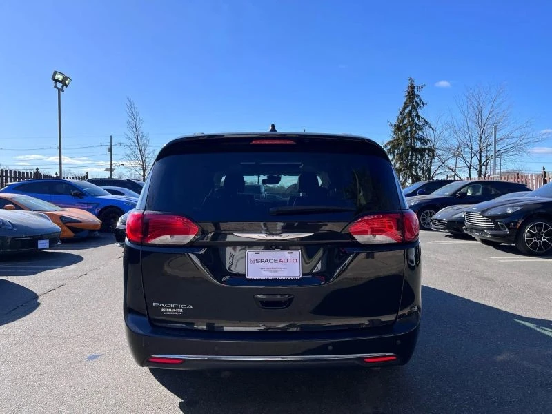 2018 Chrysler - Image 6 of 12