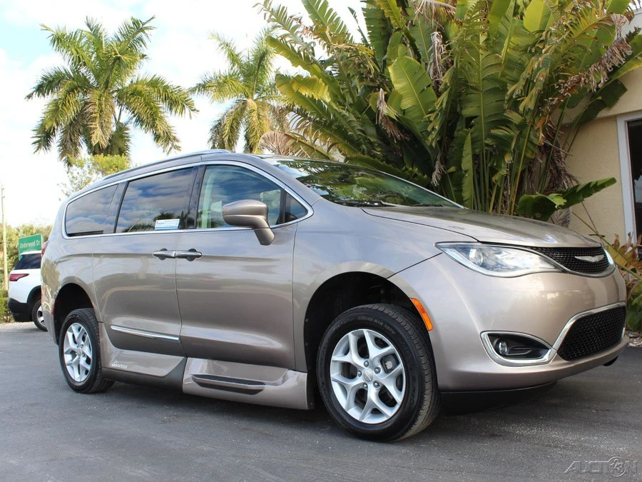 2018 Chrysler - Image 3 of 12