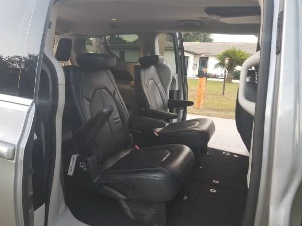 2018 Chrysler - Image 11 of 31