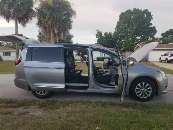 2018 Chrysler - Image 13 of 31