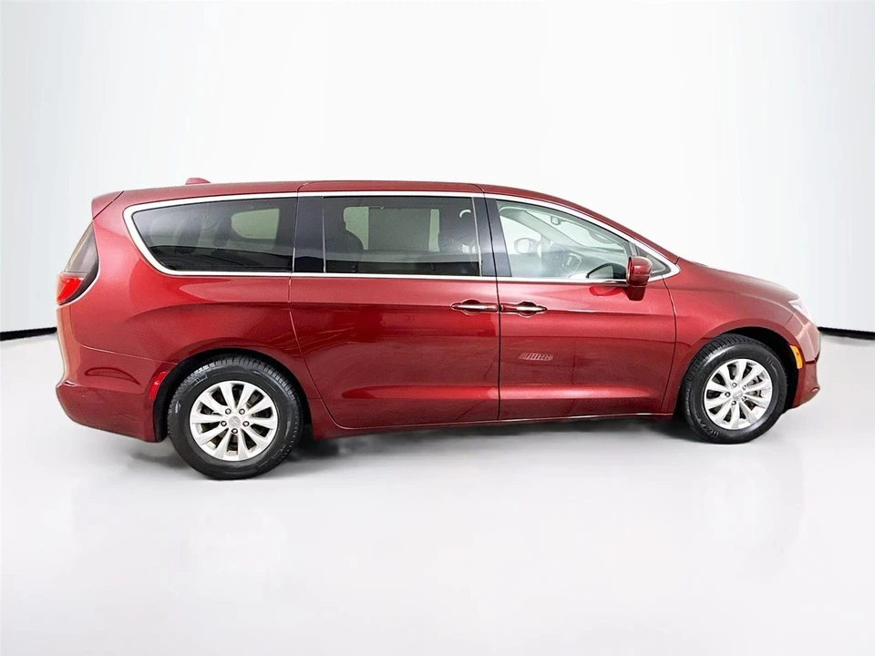 2018 Chrysler - Image 8 of 21