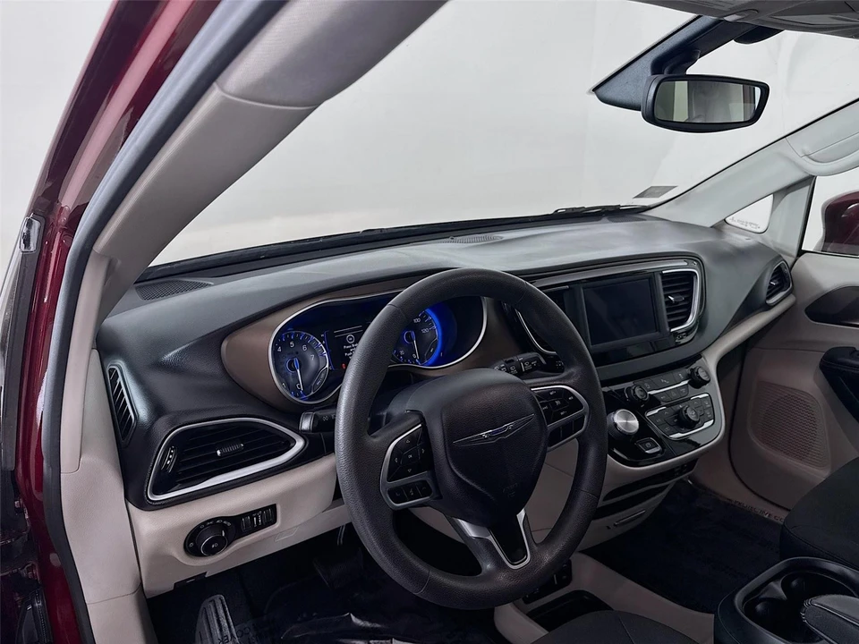 2018 Chrysler - Image 9 of 21