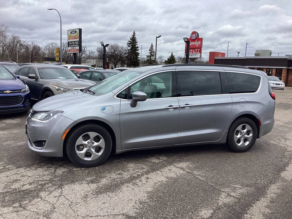 2018 Chrysler - Image 7 of 21