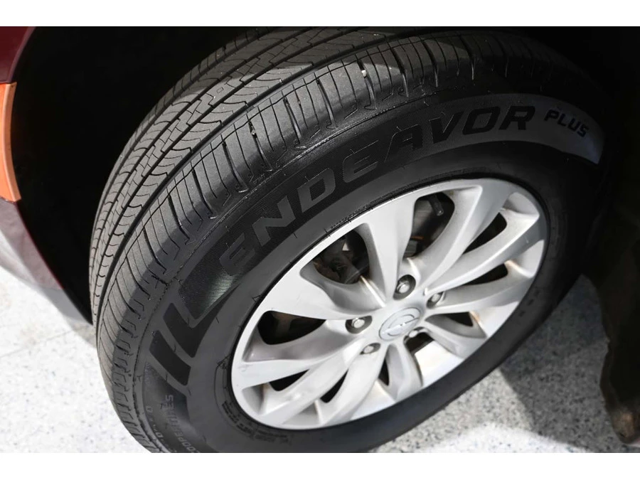 2018 Chrysler - Image 11 of 12