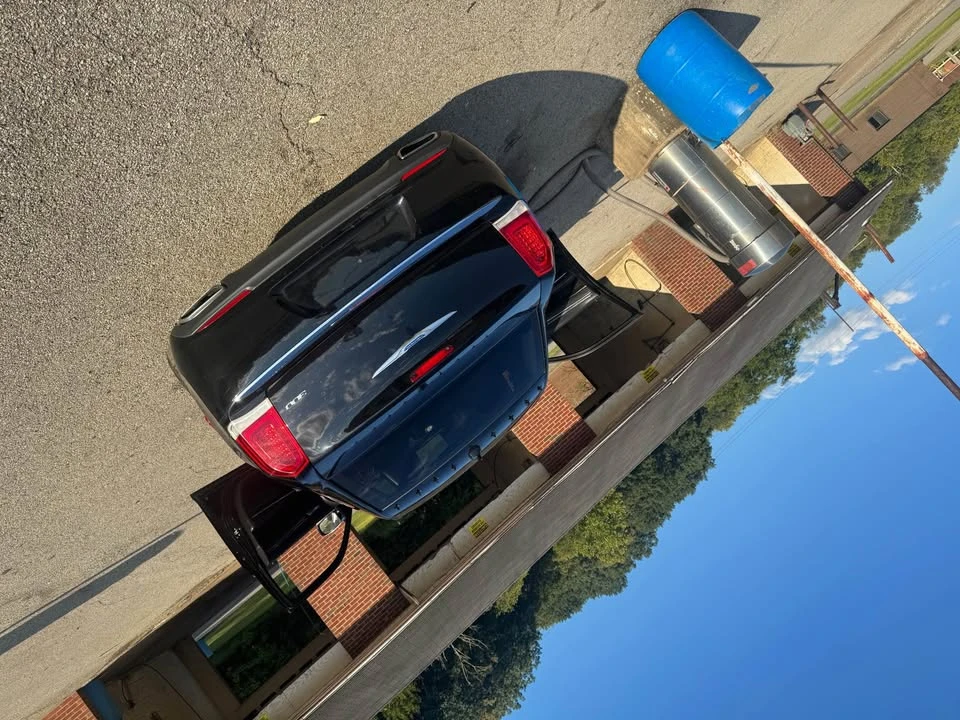 2018 Chrysler 300 (2005-2023) - Image 3 of 5