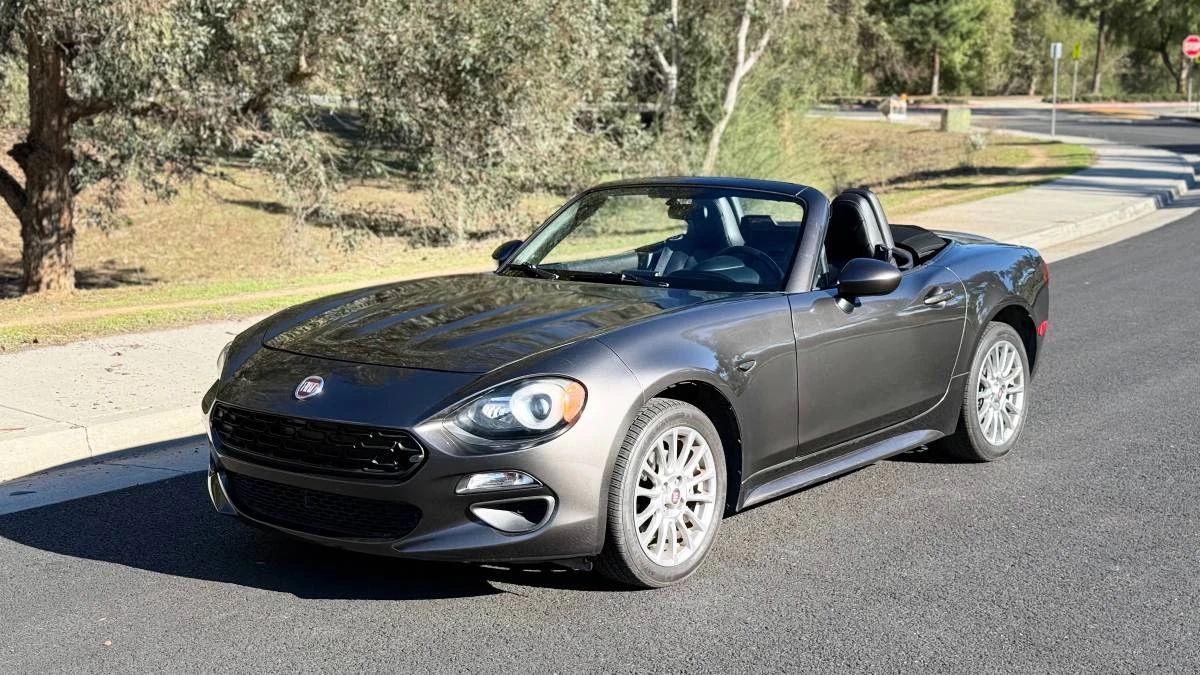 2018 Fiat 124 Spider - Image 8 of 20