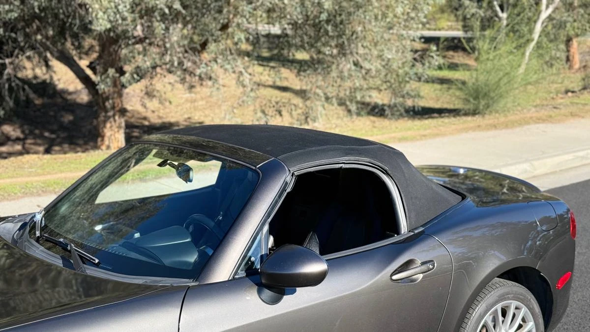2018 Fiat 124 Spider - Image 11 of 20