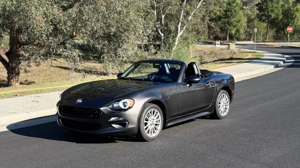 2018 Fiat 124 Spider - Image 2 of 20