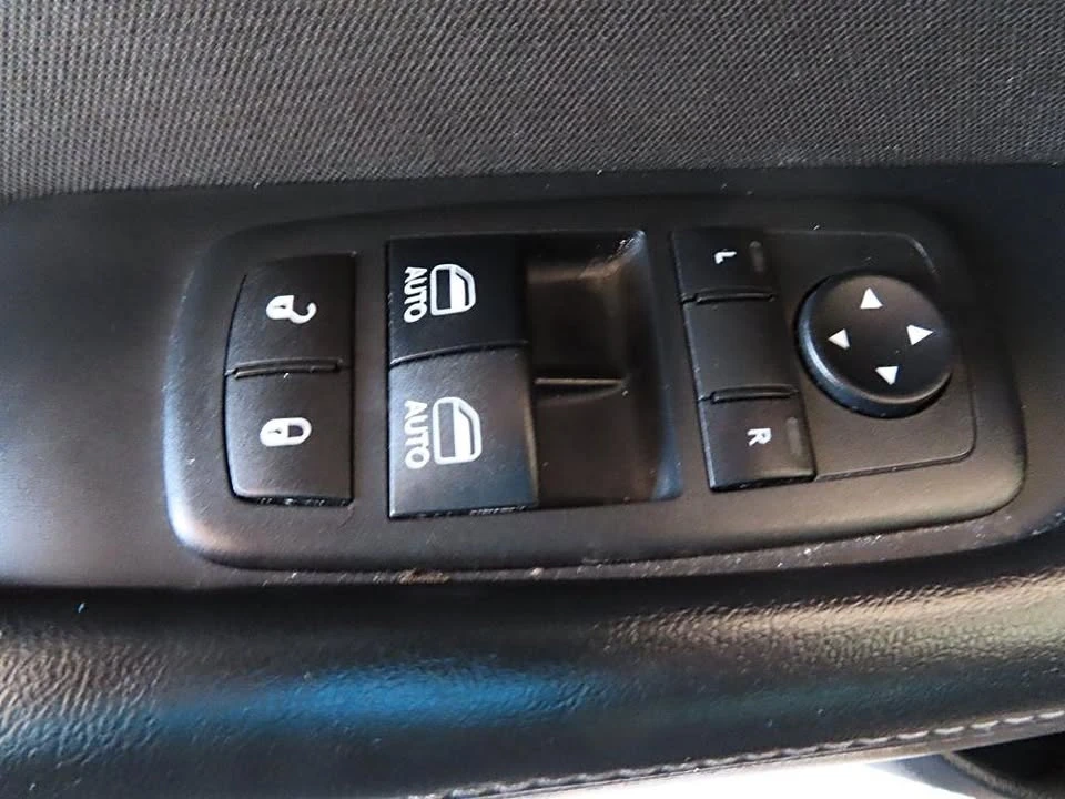 2018 Dodge Challenger 3rd Gen - Image 18 of 19
