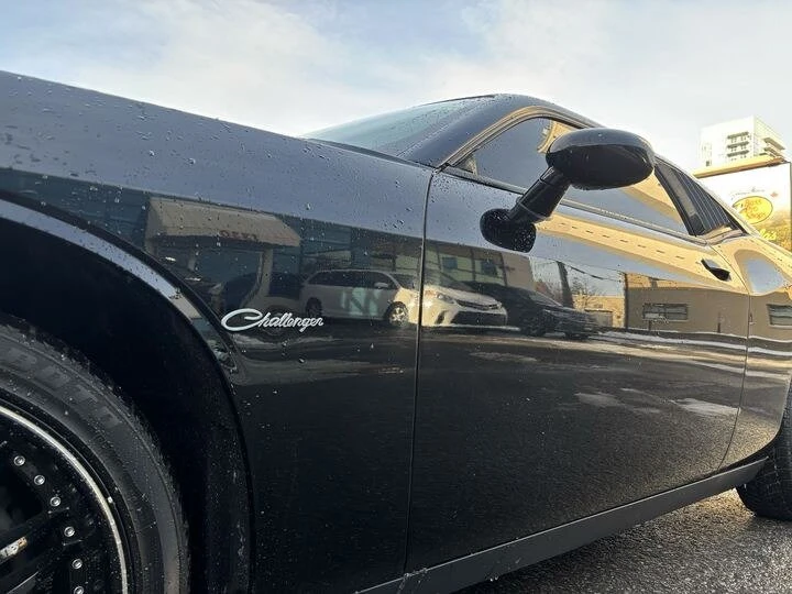 2018 Dodge Challenger 3rd Gen - Image 9 of 17
