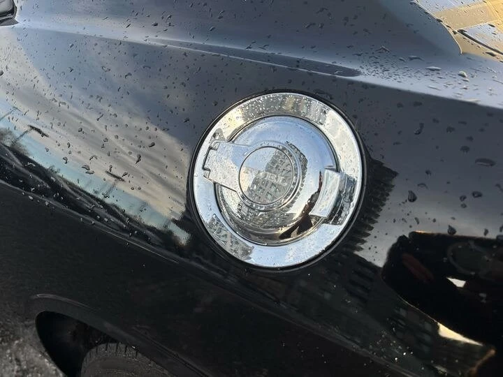 2018 Dodge Challenger 3rd Gen - Image 15 of 17