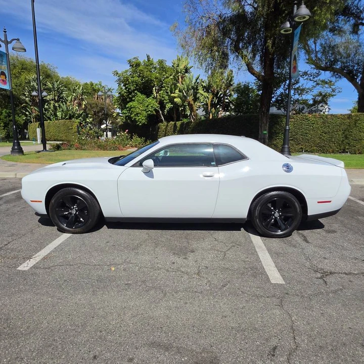 2018 Dodge Challenger 3rd Gen - Image 3 of 15