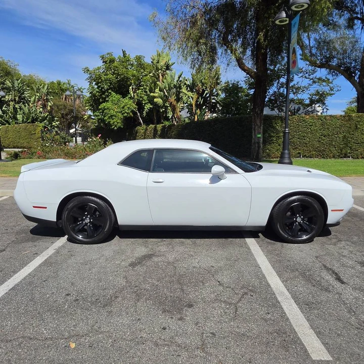 2018 Dodge Challenger 3rd Gen - Image 7 of 15