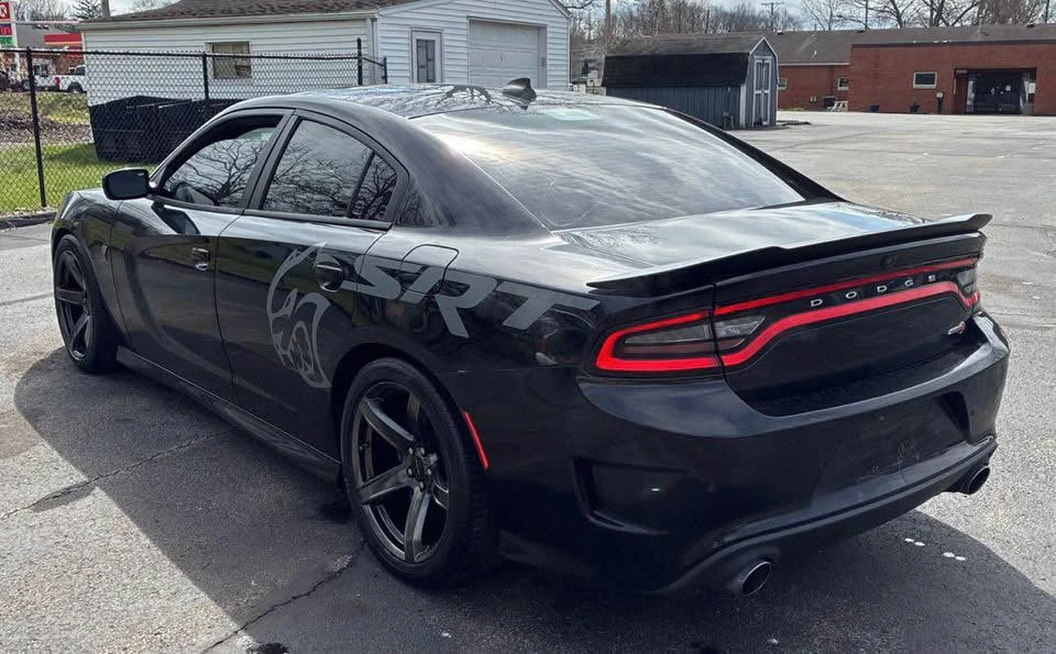 2018 Dodge Charger SRT Hellcat 7th Gen - Image 4 of 15