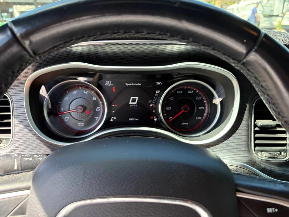 2018 Dodge Charger 7th Gen - Image 13 of 19