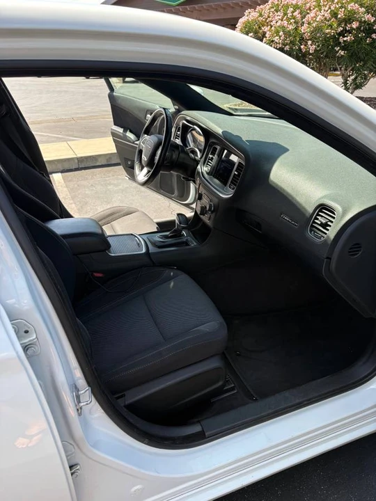 2018 Dodge Charger 7th Gen - Image 8 of 19