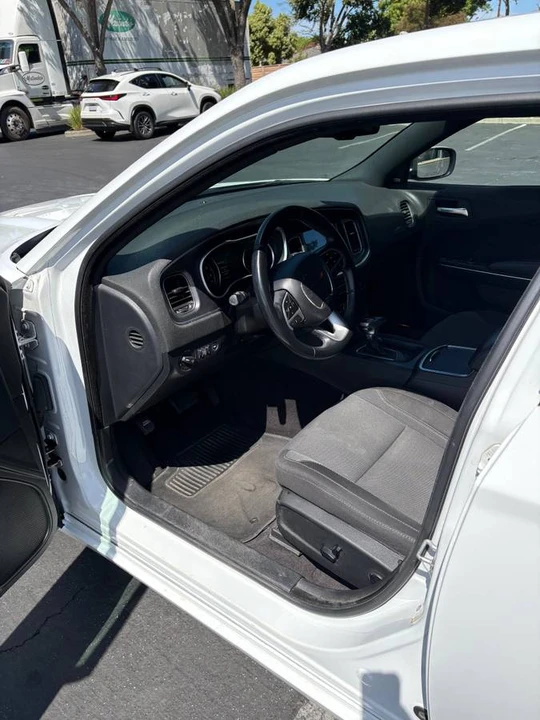 2018 Dodge Charger 7th Gen - Image 15 of 19