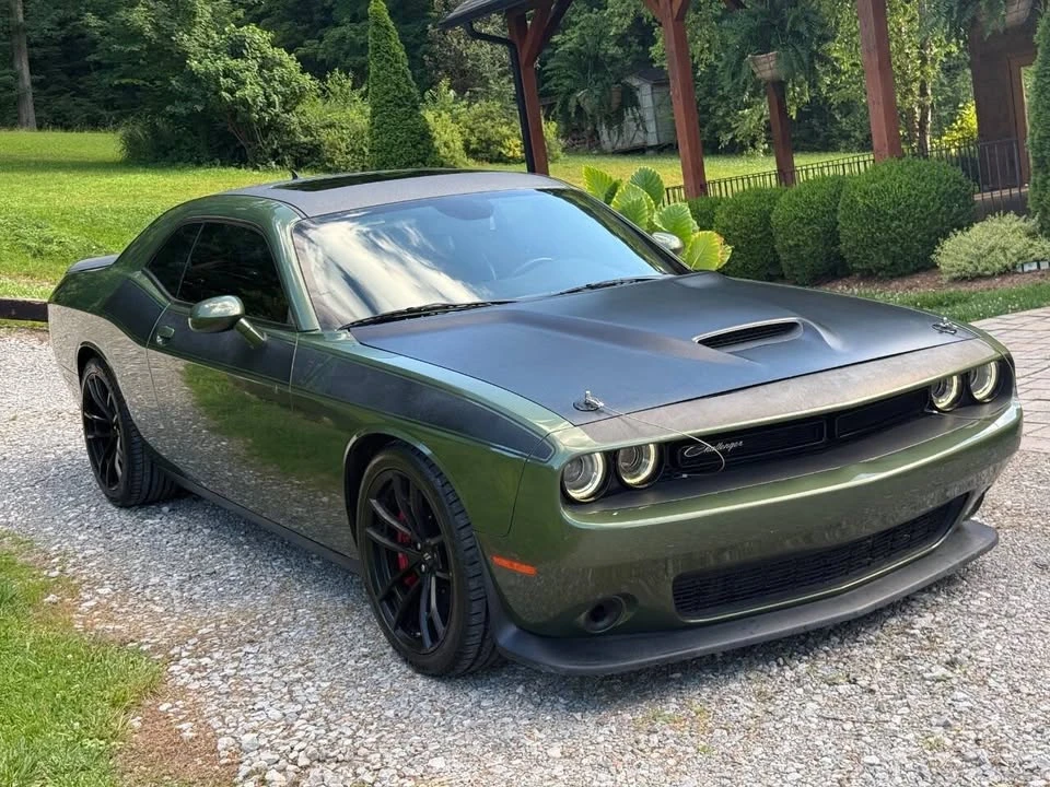 2018 Dodge Challenger SRT8 & 392 3rd Gen - Image 3 of 10